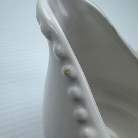 Gallery Tabletop Gravy Boat Beaded Trim Ceramic White Glazed - Picture 8 of 12